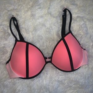 Victoria’s Secret Swim Coral Block Top Size 34C